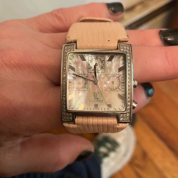 Luxess diamond/mother of Pearl watch main image 7